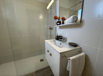 25ee7503-08d0-4345-8671-b54a77f62d09