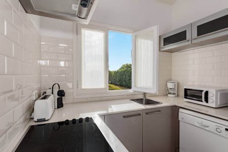 a4f0b1e5-851b-4721-809e-c192335fa1b3